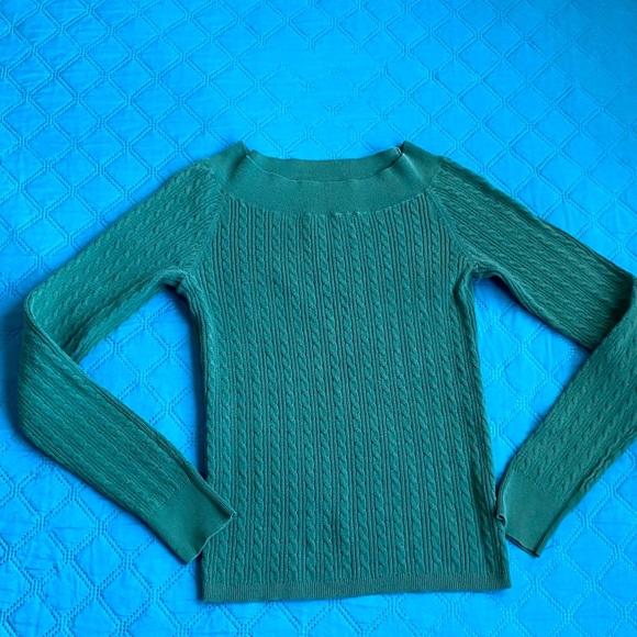 GAP Green Pullover Sweater - Picture 7 of 13